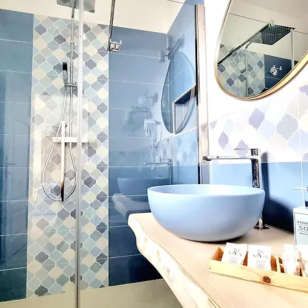 Pensión Golden House